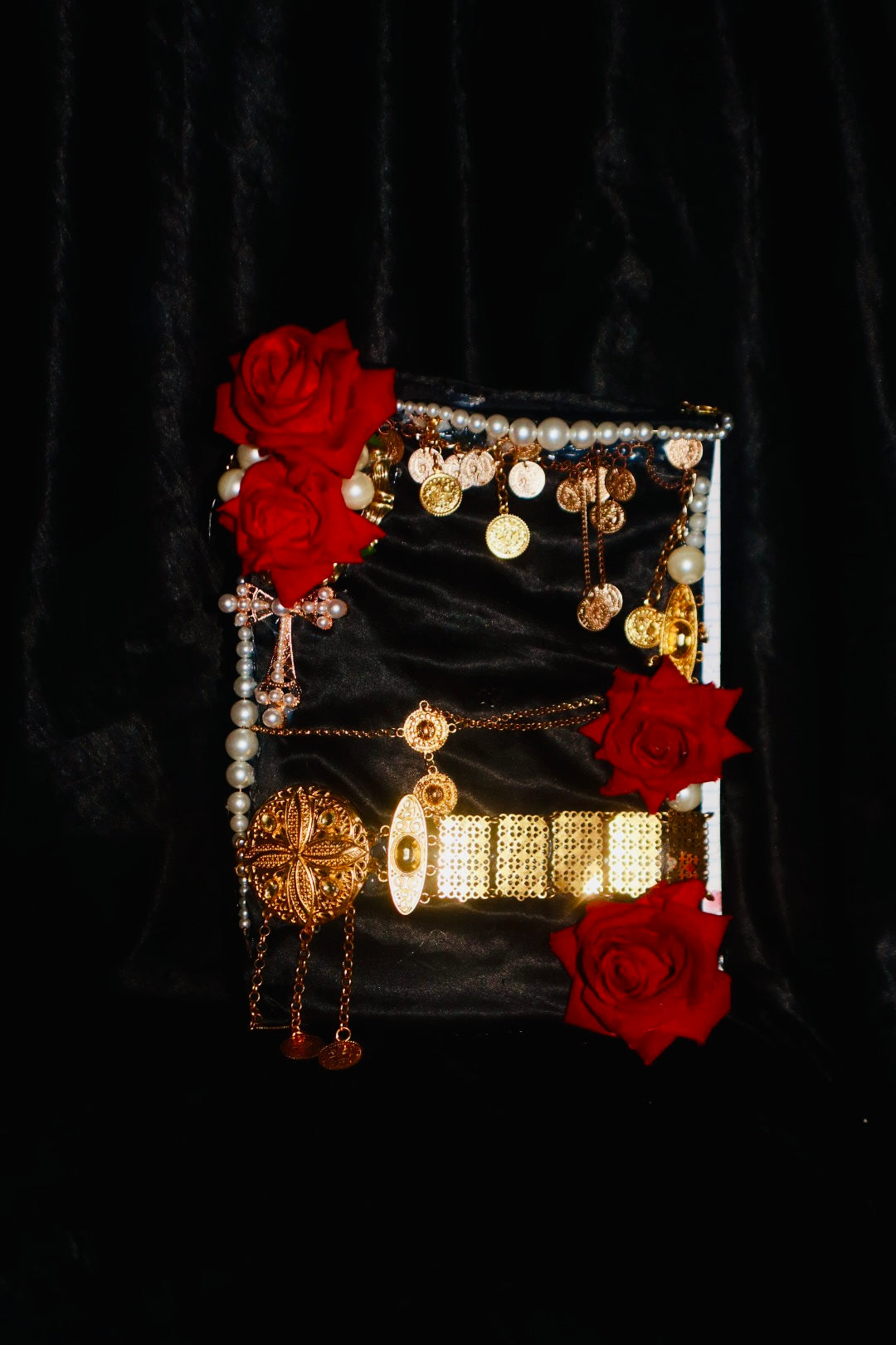 𝔔𝔲𝔢𝔢𝔫 ℭ𝔩𝔢𝔬𝔭𝔞𝔱𝔯𝔞