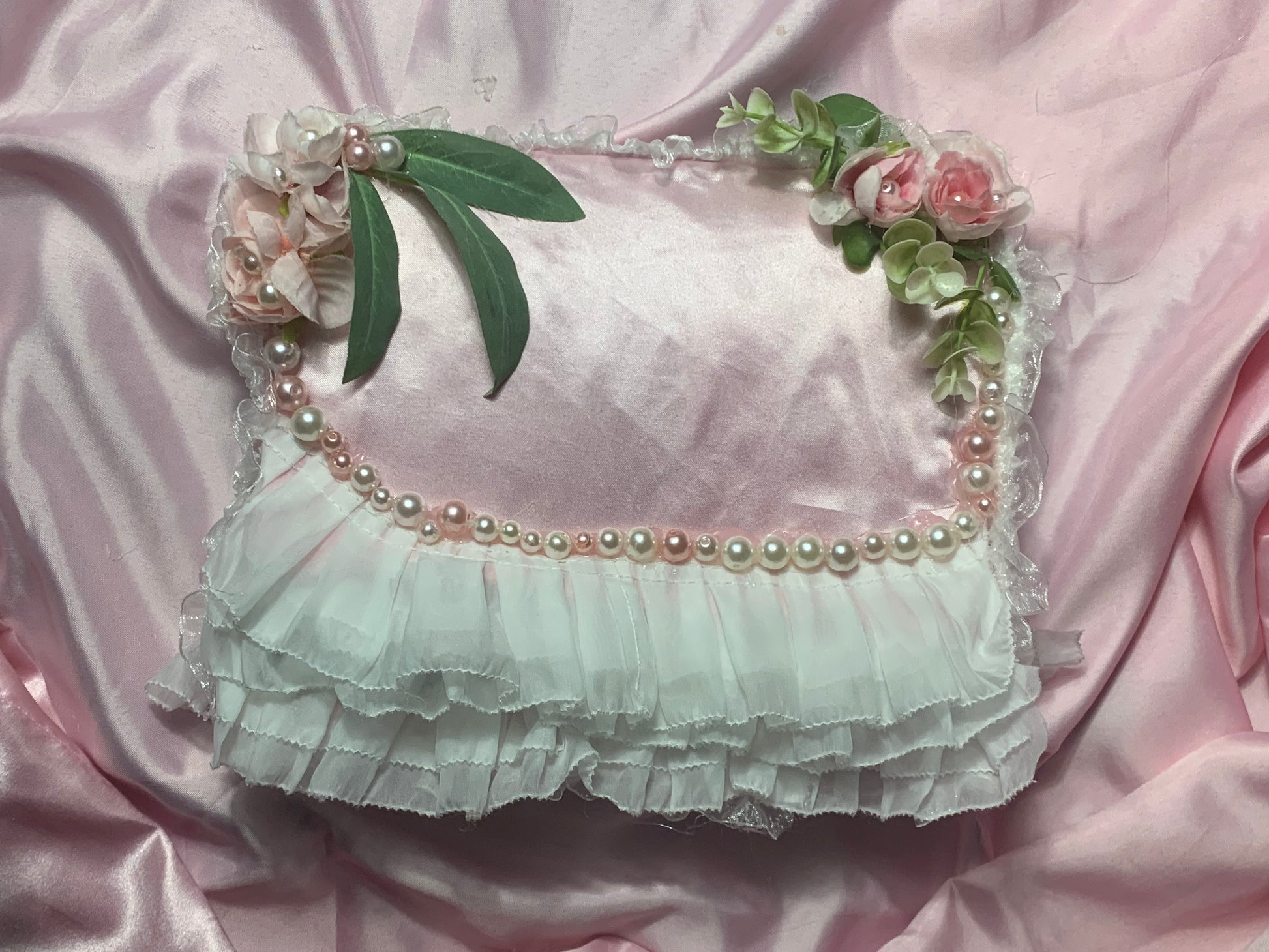 𝒞𝑜𝒸𝑜 𝒞𝒽𝒶𝓃𝑒𝓁 𝟣𝟫𝟫𝟢𝓈